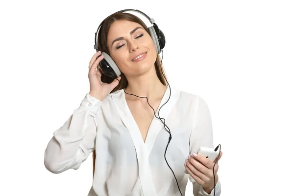 Ragazza che ascolta musica sul cellulare — Foto Stock