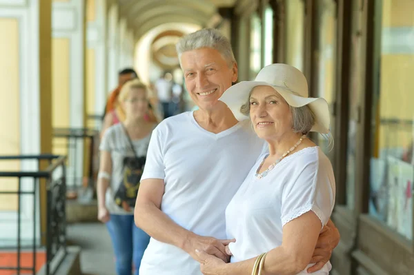 Casal velho divertido — Fotografia de Stock