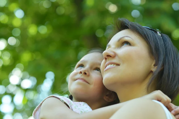 Little girl with her mother — Stock Photo, Image