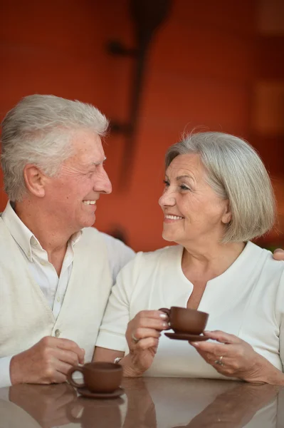 Elderly couple on date — Stock Photo, Image