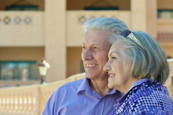 Mature couple on vacation — Stock Photo, Image