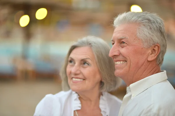 Casal velho divertido — Fotografia de Stock