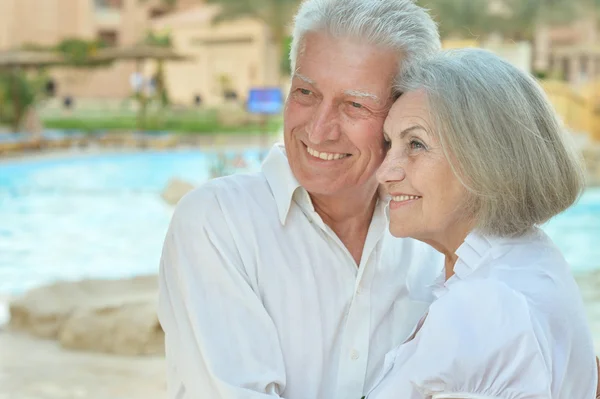 Amusing old couple — Stock Photo, Image