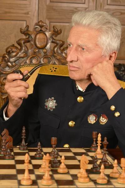 Mature jeu général d'échecs — Photo