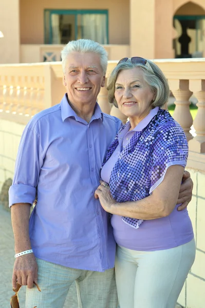 Amusing old couple — Stock Photo, Image