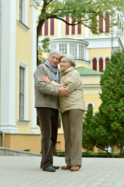 Casal de idosos juntos — Fotografia de Stock