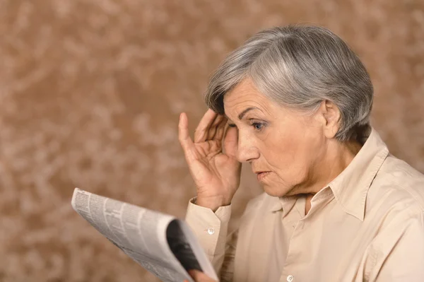 Portrait of aged woman — Stock Photo, Image