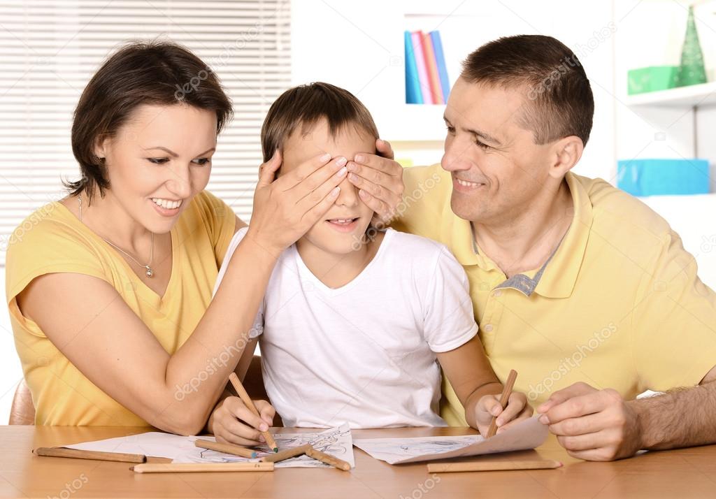 Homework effects on family picture