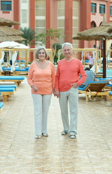 Senior couple on vacation — Stock Photo, Image