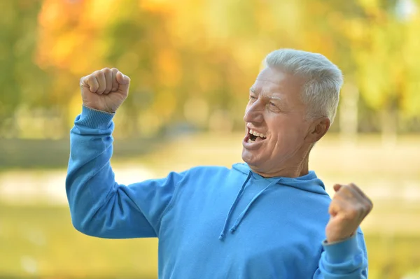 행복 한 중 년 남자 — 스톡 사진