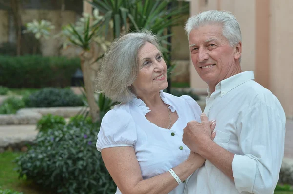 Senior couple on vacation — Stock Photo, Image