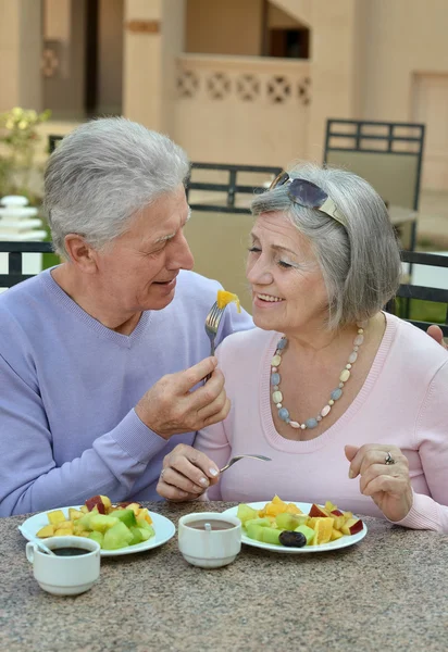 Sista paret äter frukost — Stockfoto