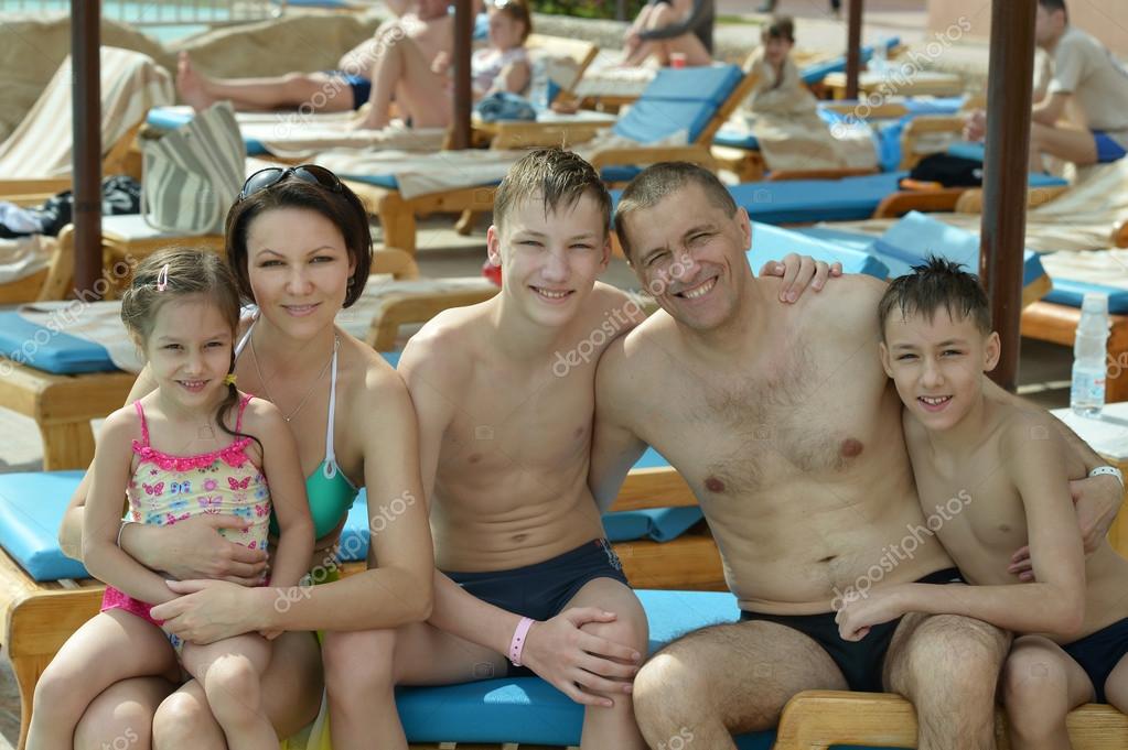 натуристы семья 
