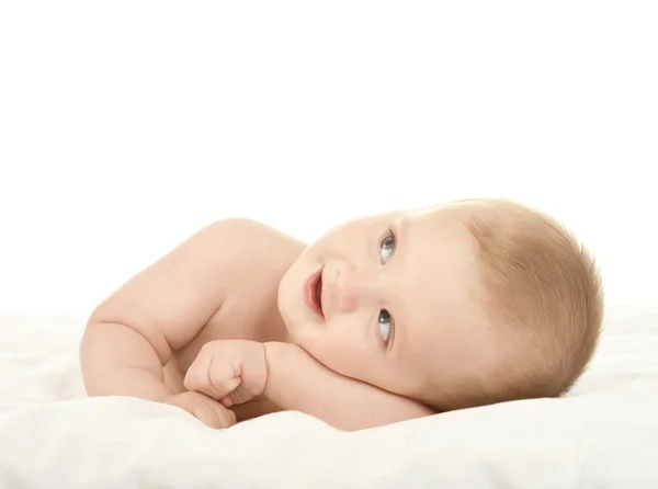 Schattige babymeisje op deken — Stockfoto