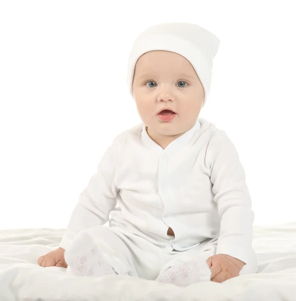 Bébé fille dans chapeau sur blanke — Photo