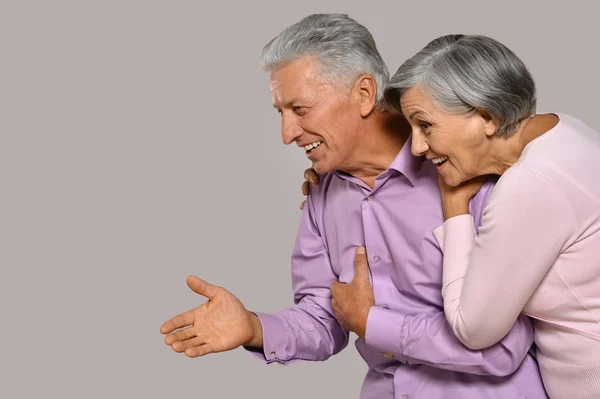 Retrato de casal velho feliz — Fotografia de Stock