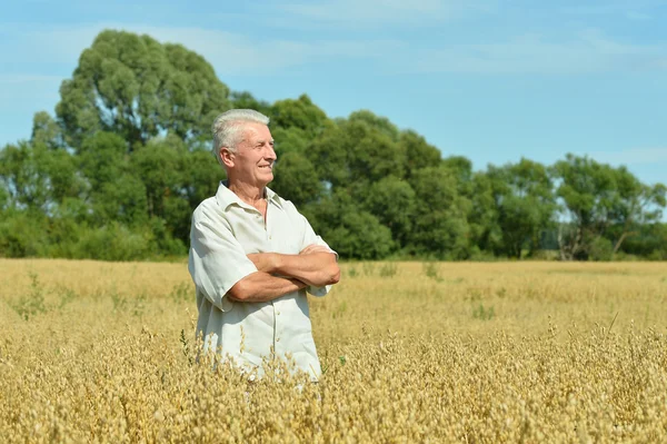 Mature man enjoying on nature — Stock Photo, Image