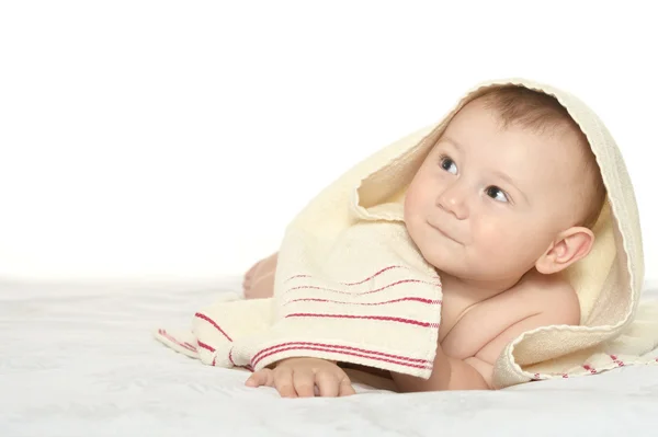 Adorable bébé garçon sur couverture — Photo