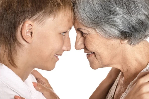 Jeune garçon et sa grand-mère — Photo