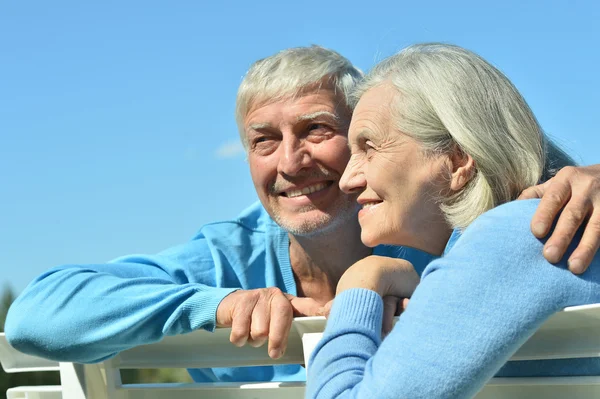 Senior couple resting at park — Stock Photo, Image