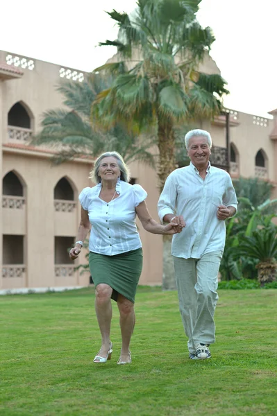 Senior couple resting at the resort — Stock Photo, Image