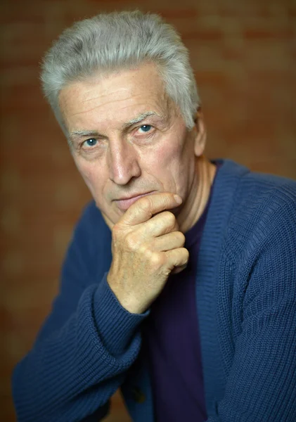 Thoughtful senior man — Stock Photo, Image