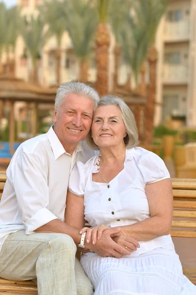 Senior couple  at hotel resort — Stock Photo, Image