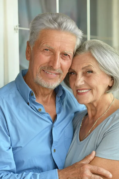 Gelukkig senior paar — Stockfoto