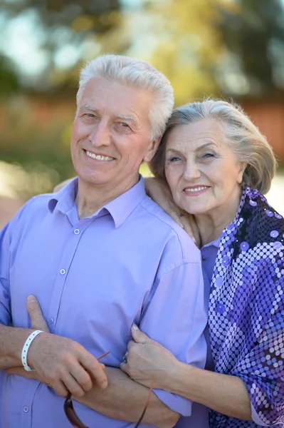 Senior couple near hotel resort — Stock Photo, Image