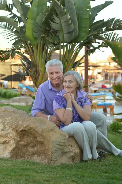 Senior couple near hotel resort — Stock Photo, Image