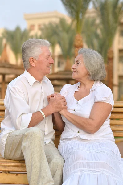 Senior couple near hotel resort — Stock Photo, Image