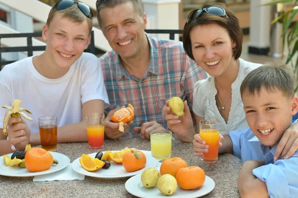 Happy family at breakfast — Stock Photo, Image