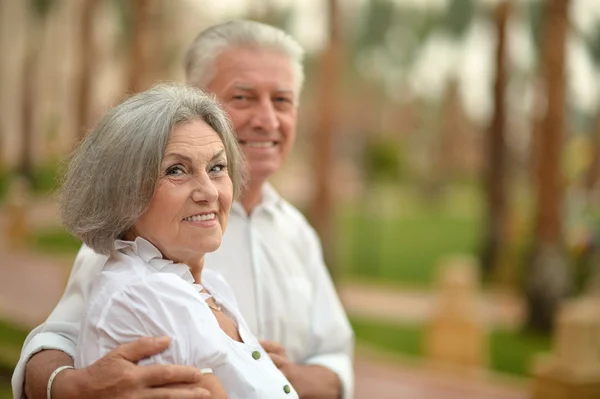 Senior couple near hotel resort — Stock Photo, Image