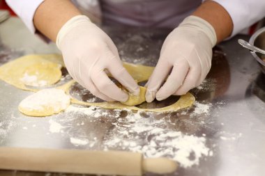 El yapımı taze makarna