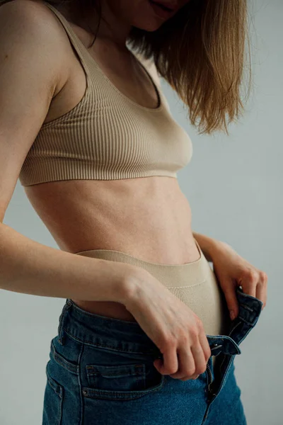 Ausgeschnittene Ansicht Eines Weiblichen Modells Mit Athletischem Körper Sportlicher Dessous — Stockfoto