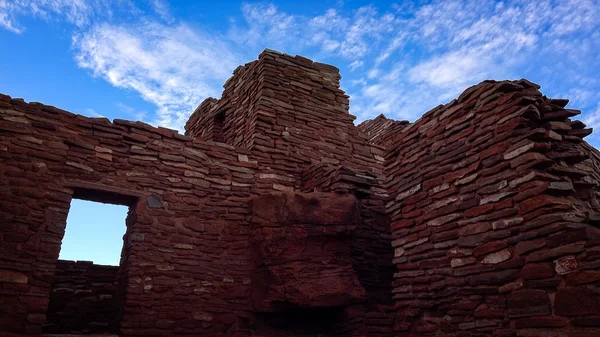 Ventana en ruinas en el Monumento Nacional de Wupatki —  Fotos de Stock