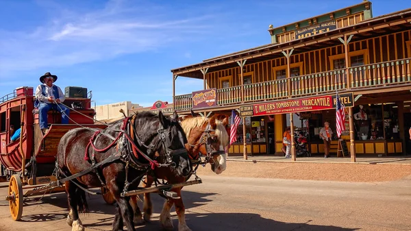 Stagecoach dans les rues de Tombstone, Arizona Photos De Stock Libres De Droits