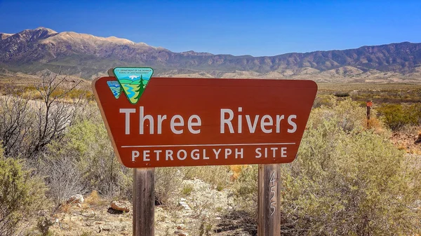 Trzy rzeki Petroglyph witryny znak w Nowym Meksyku — Zdjęcie stockowe