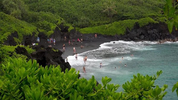 Black Sand Beach na Waianapanapa State Park, Maui — Stock fotografie