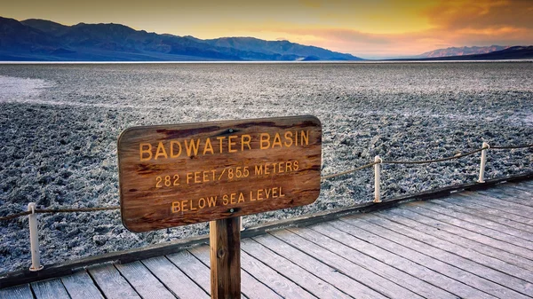 Salinen am Badwater-Becken im Death Valley — Stockfoto