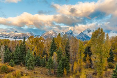 Tetons sonbaharda