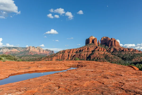 Scenic Cathedral Rock — Stock Photo, Image