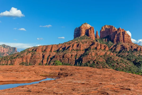 Scenic Cathedral Rock — Stock Photo, Image