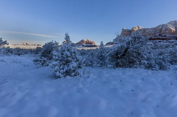 Paisaje Invernal Cubierto Nieve Las Rocas Rojas Sedona Arizona —  Fotos de Stock