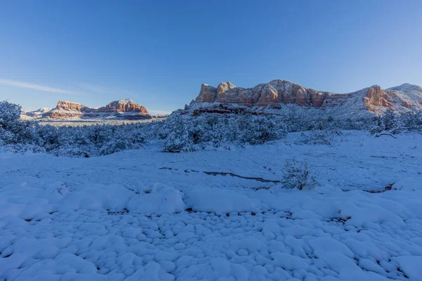 Neve Coberta Paisagem Nas Rochas Vermelhas Sedona Arizona Inverno — Fotografia de Stock