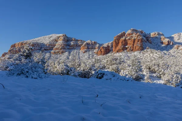 Paisaje Cubierto Nieve Las Rocas Rojas Sedona Arizona Invierno —  Fotos de Stock