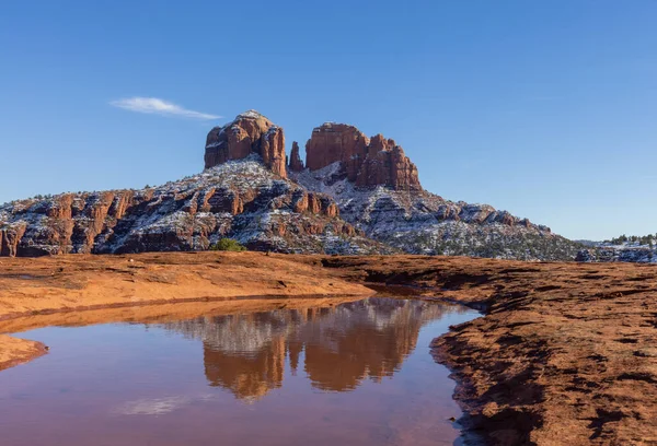 Paesaggio Scenografico Riflesso Roccia Catdrale Sedona Arizona Inverno — Foto Stock