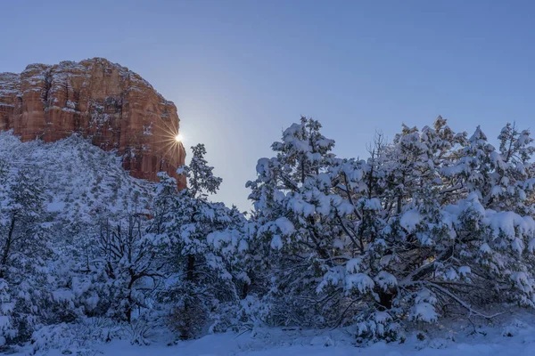 Uma Paisagem Coberta Neve Cênica Sedona Arizona Inverno — Fotografia de Stock