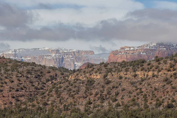 Uma Paisagem Coberta Neve Cênica Sedona Arizona Inverno — Fotografia de Stock