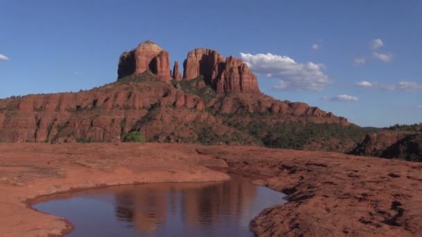 Собор рок sedona Арізона краєвид відбиття — стокове відео